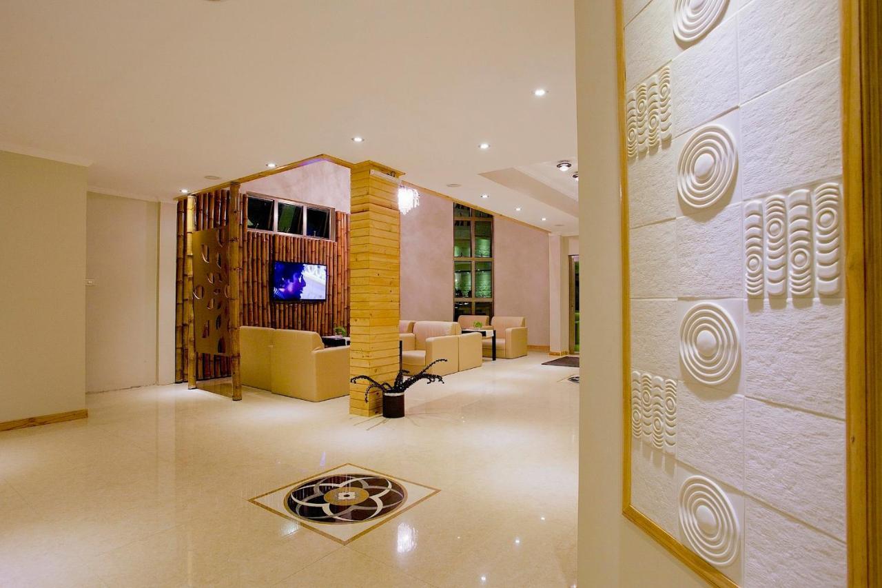 Kaani Beach Hotel At מאפושי מראה חיצוני תמונה